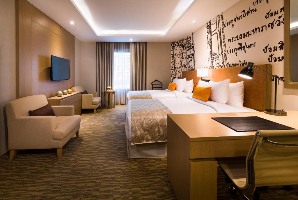 Comparing Comfort and Convenience in Bangkok Accommodations