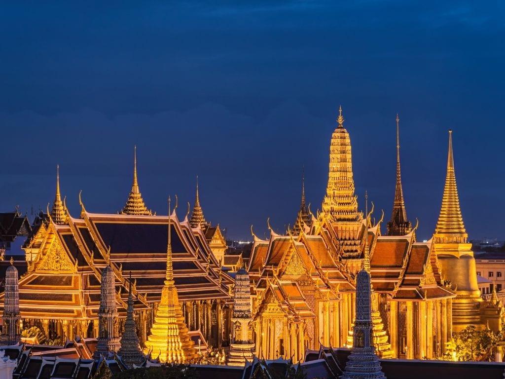 Navigating the Grand Palace Grounds with Ease and Convenience